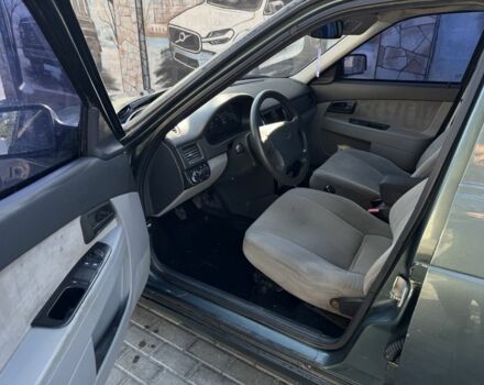 Зеленый ВАЗ 2170 Priora, объемом двигателя 1.6 л и пробегом 200 тыс. км за 2400 $, фото 5 на Automoto.ua