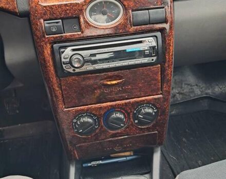 Зеленый ВАЗ 2170 Priora, объемом двигателя 1.6 л и пробегом 220 тыс. км за 2900 $, фото 4 на Automoto.ua