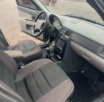 Зеленый ВАЗ 2170 Priora, объемом двигателя 1.6 л и пробегом 233 тыс. км за 3000 $, фото 11 на Automoto.ua