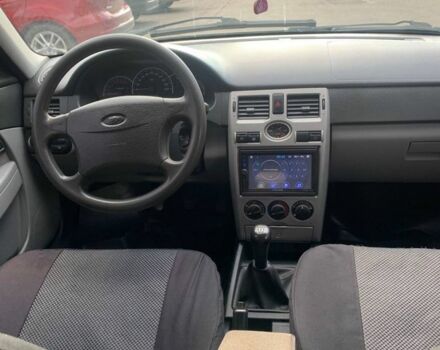 Зеленый ВАЗ 2170 Priora, объемом двигателя 1.6 л и пробегом 130 тыс. км за 2500 $, фото 6 на Automoto.ua