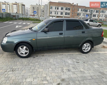 Зеленый ВАЗ 2170 Priora, объемом двигателя 1.6 л и пробегом 119 тыс. км за 2550 $, фото 4 на Automoto.ua