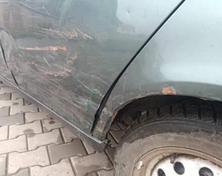 Зелений ВАЗ 2170 Priora, об'ємом двигуна 1.6 л та пробігом 201 тис. км за 1400 $, фото 4 на Automoto.ua