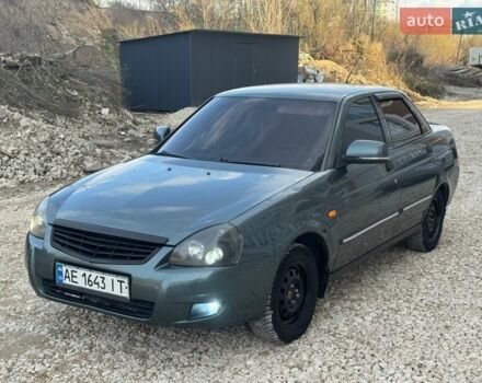 Зелений ВАЗ 2170 Priora, об'ємом двигуна 1.6 л та пробігом 223 тис. км за 2250 $, фото 1 на Automoto.ua