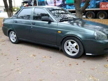 Зеленый ВАЗ 2170 Priora, объемом двигателя 1.6 л и пробегом 300 тыс. км за 2600 $, фото 1 на Automoto.ua