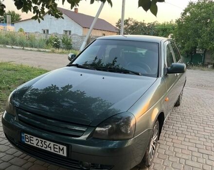 Зеленый ВАЗ 2170 Priora, объемом двигателя 1.6 л и пробегом 180 тыс. км за 3800 $, фото 1 на Automoto.ua