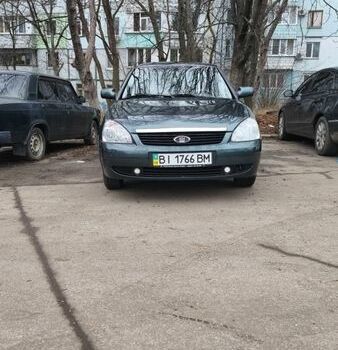 Зеленый ВАЗ 2170 Priora, объемом двигателя 1.6 л и пробегом 63 тыс. км за 3100 $, фото 1 на Automoto.ua