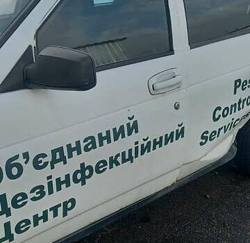 Білий ВАЗ 2171 Priora, об'ємом двигуна 1.6 л та пробігом 304 тис. км за 1000 $, фото 7 на Automoto.ua