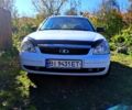 Белый ВАЗ 2171 Priora, объемом двигателя 1.6 л и пробегом 193 тыс. км за 3000 $, фото 2 на Automoto.ua