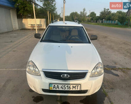 Белый ВАЗ 2171 Priora, объемом двигателя 1.6 л и пробегом 200 тыс. км за 2800 $, фото 1 на Automoto.ua