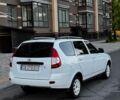Белый ВАЗ 2171 Priora, объемом двигателя 1.6 л и пробегом 280 тыс. км за 2000 $, фото 3 на Automoto.ua