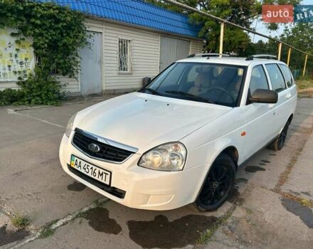 Белый ВАЗ 2171 Priora, объемом двигателя 1.6 л и пробегом 200 тыс. км за 2750 $, фото 1 на Automoto.ua