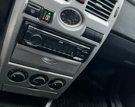 Черный ВАЗ 2171 Priora, объемом двигателя 1.6 л и пробегом 150 тыс. км за 2650 $, фото 9 на Automoto.ua