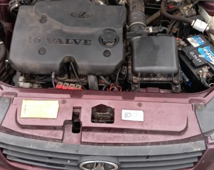 Красный ВАЗ 2171 Priora, объемом двигателя 1.6 л и пробегом 191 тыс. км за 1900 $, фото 5 на Automoto.ua