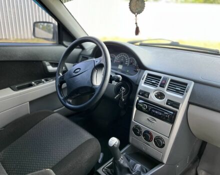 Червоний ВАЗ 2171 Priora, об'ємом двигуна 1.6 л та пробігом 250 тис. км за 3200 $, фото 10 на Automoto.ua