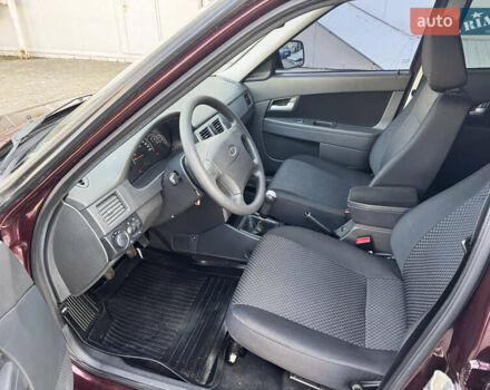 Красный ВАЗ 2171 Priora, объемом двигателя 1.6 л и пробегом 53 тыс. км за 4300 $, фото 8 на Automoto.ua