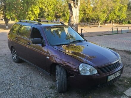 Красный ВАЗ 2171 Priora, объемом двигателя 1.6 л и пробегом 286 тыс. км за 2300 $, фото 1 на Automoto.ua