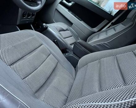 ВАЗ 2171 Priora 2010 у Ахтырке на Automoto.ua Сірий ВАЗ 2171 Priora, об'ємом двигуна 1.6 л та пробігом 135 тис. км за 2999 $, фото 34 на Automoto.ua