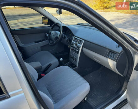 Серый ВАЗ 2171 Priora, объемом двигателя 1.6 л и пробегом 76 тыс. км за 3700 $, фото 9 на Automoto.ua