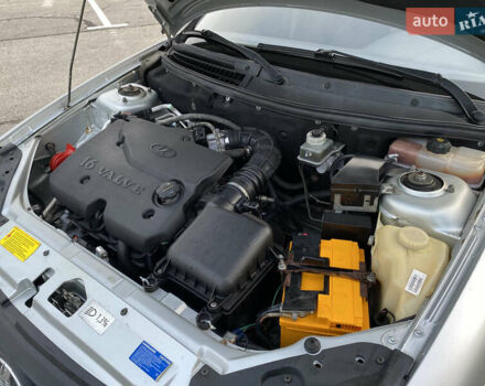 Серый ВАЗ 2171 Priora, объемом двигателя 1.6 л и пробегом 206 тыс. км за 2900 $, фото 11 на Automoto.ua