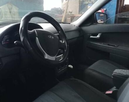 Серый ВАЗ 2171 Priora, объемом двигателя 1.6 л и пробегом 170 тыс. км за 3500 $, фото 4 на Automoto.ua