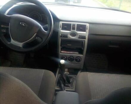 Серый ВАЗ 2171 Priora, объемом двигателя 1.6 л и пробегом 161 тыс. км за 3500 $, фото 3 на Automoto.ua