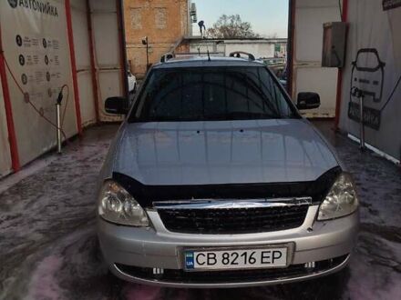 Серый ВАЗ 2171 Priora, объемом двигателя 1.6 л и пробегом 186 тыс. км за 3000 $, фото 1 на Automoto.ua