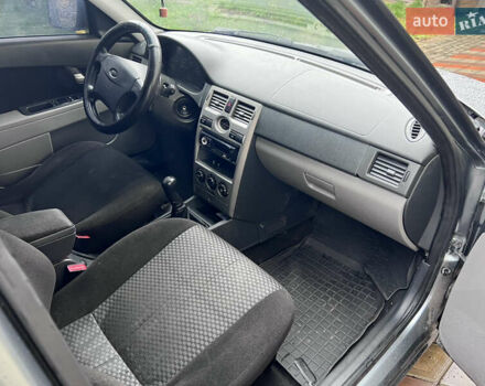 Зеленый ВАЗ 2171 Priora, объемом двигателя 1.6 л и пробегом 180 тыс. км за 2300 $, фото 8 на Automoto.ua