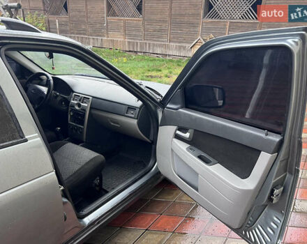 Зеленый ВАЗ 2171 Priora, объемом двигателя 1.6 л и пробегом 180 тыс. км за 2300 $, фото 7 на Automoto.ua