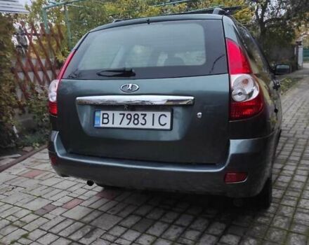 Зеленый ВАЗ 2171 Priora, объемом двигателя 1.6 л и пробегом 300 тыс. км за 2700 $, фото 4 на Automoto.ua