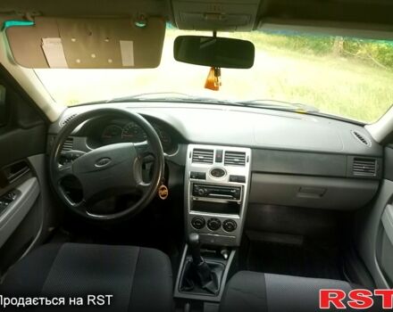 Зелений ВАЗ 2171 Priora, об'ємом двигуна 1.6 л та пробігом 82 тис. км за 3500 $, фото 4 на Automoto.ua