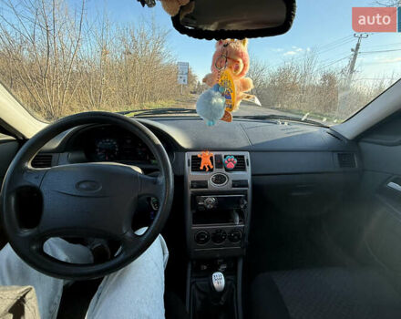 Зеленый ВАЗ 2171 Priora, объемом двигателя 1.6 л и пробегом 275 тыс. км за 2999 $, фото 7 на Automoto.ua