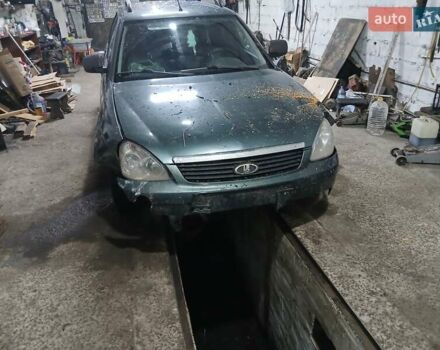 Зелений ВАЗ 2171 Priora, об'ємом двигуна 1.6 л та пробігом 324 тис. км за 1100 $, фото 1 на Automoto.ua