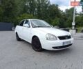 Білий ВАЗ 2172 Priora, об'ємом двигуна 1.6 л та пробігом 279 тис. км за 1999 $, фото 4 на Automoto.ua