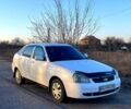Белый ВАЗ 2172 Priora, объемом двигателя 1.6 л и пробегом 247 тыс. км за 2100 $, фото 1 на Automoto.ua