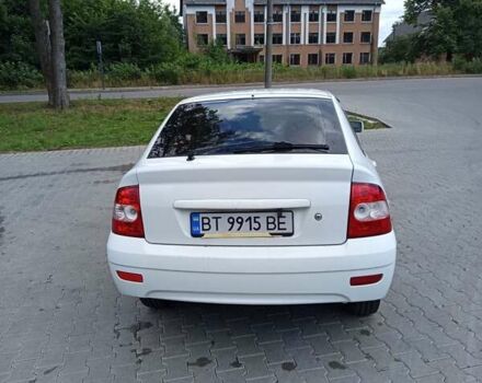 Білий ВАЗ 2172 Priora, об'ємом двигуна 1.6 л та пробігом 279 тис. км за 1999 $, фото 7 на Automoto.ua