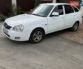 Белый ВАЗ 2172 Priora, объемом двигателя 1.6 л и пробегом 105 тыс. км за 3500 $, фото 2 на Automoto.ua
