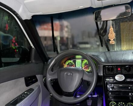 ВАЗ 2172 Priora 2012 в Одессе на Automoto.ua Белый ВАЗ 2172 Priora, объемом двигателя 1.6 л и пробегом 170 тыс. км за 3700 $, фото 8 на Automoto.ua