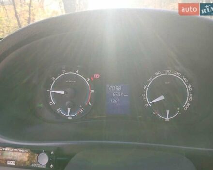 Белый ВАЗ 2172 Priora, объемом двигателя 1.6 л и пробегом 150 тыс. км за 5500 $, фото 6 на Automoto.ua