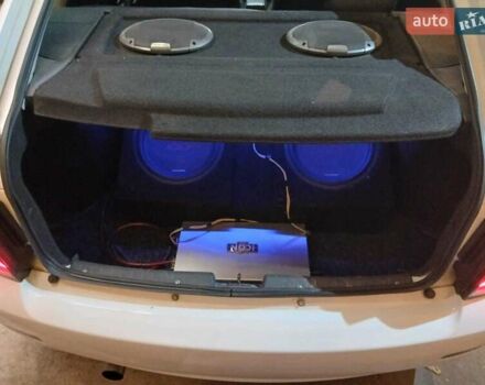 Белый ВАЗ 2172 Priora, объемом двигателя 1.6 л и пробегом 150 тыс. км за 5500 $, фото 3 на Automoto.ua