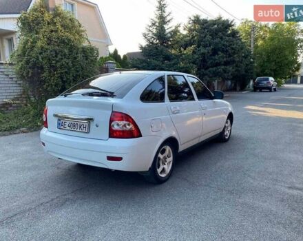 Белый ВАЗ 2172 Priora, объемом двигателя 1.6 л и пробегом 250 тыс. км за 3300 $, фото 6 на Automoto.ua