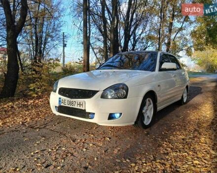 Белый ВАЗ 2172 Priora, объемом двигателя 1.6 л и пробегом 150 тыс. км за 5500 $, фото 13 на Automoto.ua
