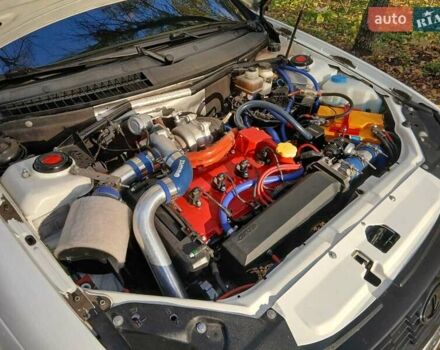 Белый ВАЗ 2172 Priora, объемом двигателя 1.6 л и пробегом 150 тыс. км за 5500 $, фото 2 на Automoto.ua