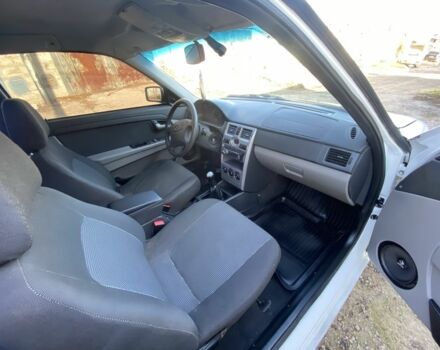 Білий ВАЗ 2172 Priora, об'ємом двигуна 1.6 л та пробігом 183 тис. км за 6200 $, фото 17 на Automoto.ua