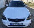 Білий ВАЗ 2172 Priora, об'ємом двигуна 1.6 л та пробігом 183 тис. км за 6200 $, фото 1 на Automoto.ua