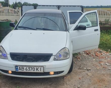 Белый ВАЗ 2172 Priora, объемом двигателя 1.6 л и пробегом 277 тыс. км за 1300 $, фото 1 на Automoto.ua