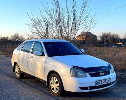 Белый ВАЗ 2172 Priora, объемом двигателя 1.6 л и пробегом 247 тыс. км за 2100 $, фото 1 на Automoto.ua