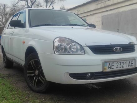 Белый ВАЗ 2172 Priora, объемом двигателя 1.6 л и пробегом 132 тыс. км за 2600 $, фото 1 на Automoto.ua