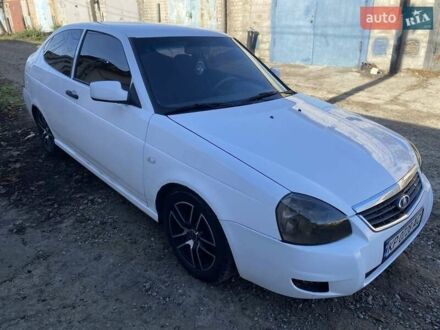 Белый ВАЗ 2172 Priora, объемом двигателя 1.6 л и пробегом 183 тыс. км за 6200 $, фото 1 на Automoto.ua