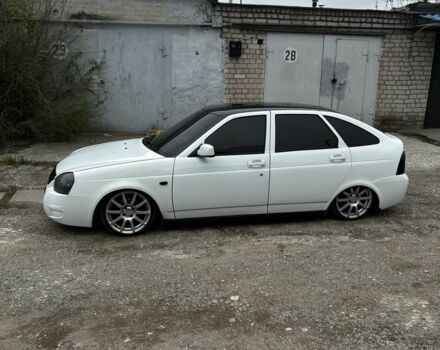 Белый ВАЗ 2172 Priora, объемом двигателя 1.6 л и пробегом 190 тыс. км за 4300 $, фото 1 на Automoto.ua