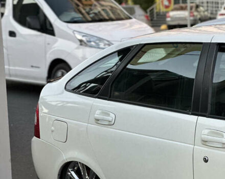 Білий ВАЗ 2172 Priora, об'ємом двигуна 1.6 л та пробігом 167 тис. км за 5000 $, фото 1 на Automoto.ua